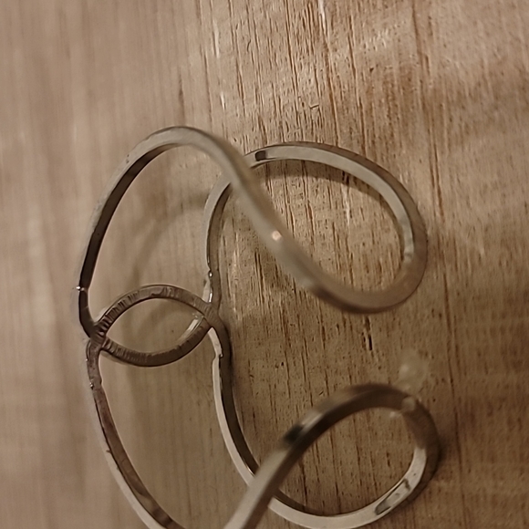 FRANCESCA'S COLLECTIONs CUFF BRACELET - Picture 4 of 5